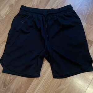 Mens size M Black Lined Running Shorts front pockets